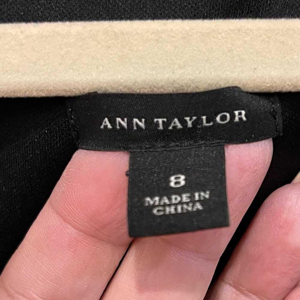 Ann Taylor size 8 striped dress with flounce at the waist.  Comfort & style! - Picture 3 of 5